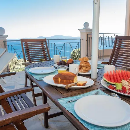 Anthoula * Katávolos