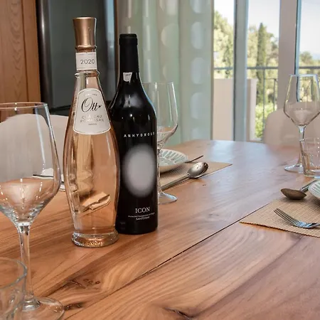 Anthoula * Katávolos