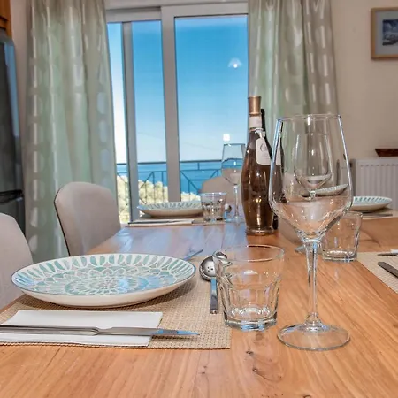 Anthoula * Katávolos