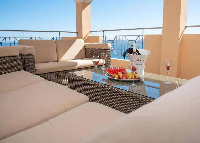 Willa Anthoula Katávolos